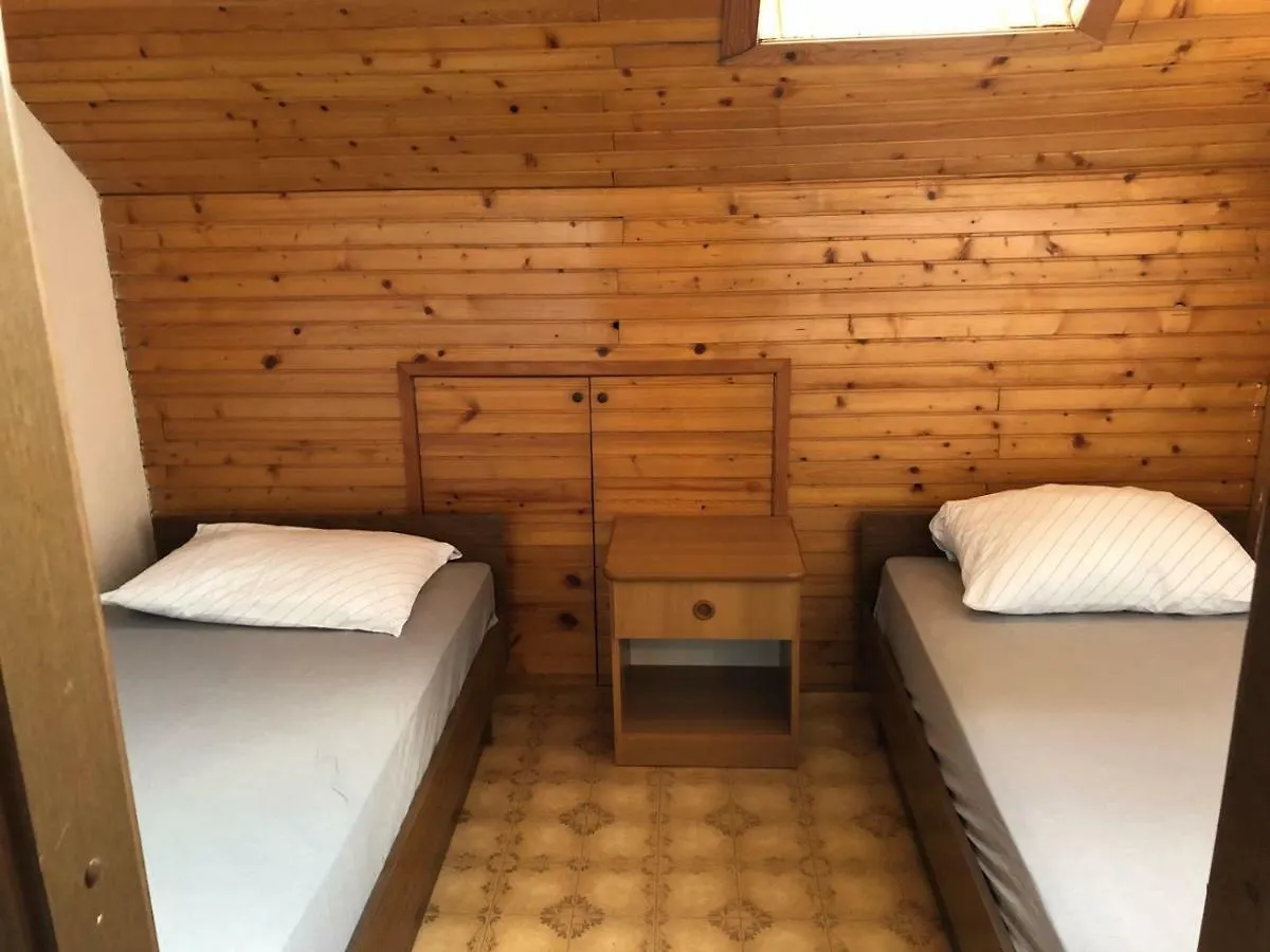 .....Und Der Hund Darf Mit Daire Privlaka   Privlaka (Zadar)
