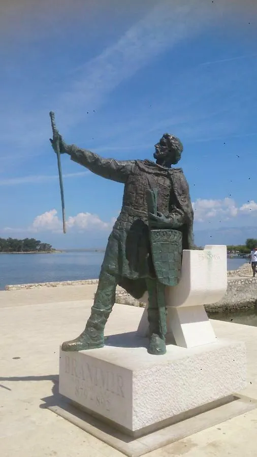 .....Und Der Hund Darf Mit Daire Privlaka  0*, Privlaka (Zadar)
